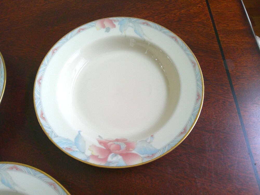 NEW Rim Soup Bowl in the Westwood pattern by Lenox.